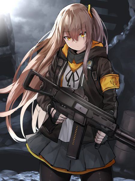 Một nhân vật anime nữ với một khẩu súng