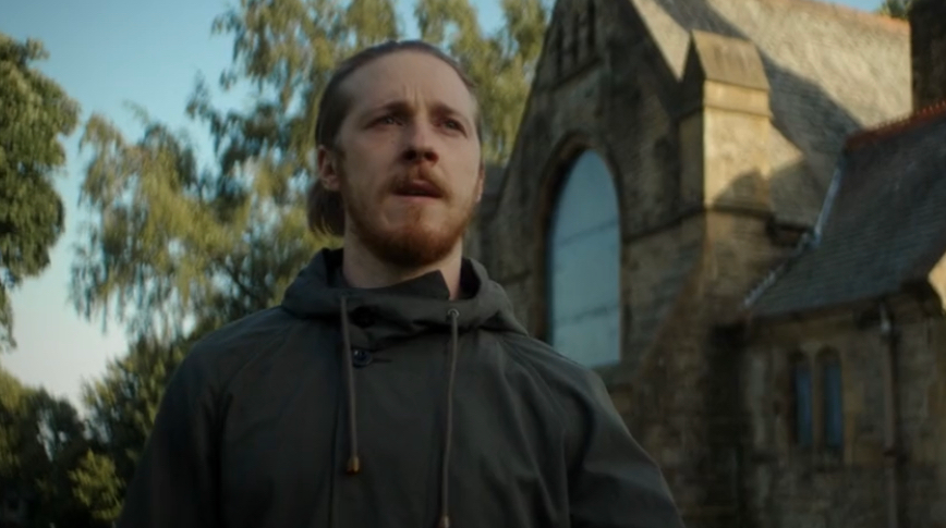 Adam Nagaitis vào vai người cha luôn sẵn sàng hy sinh vì con