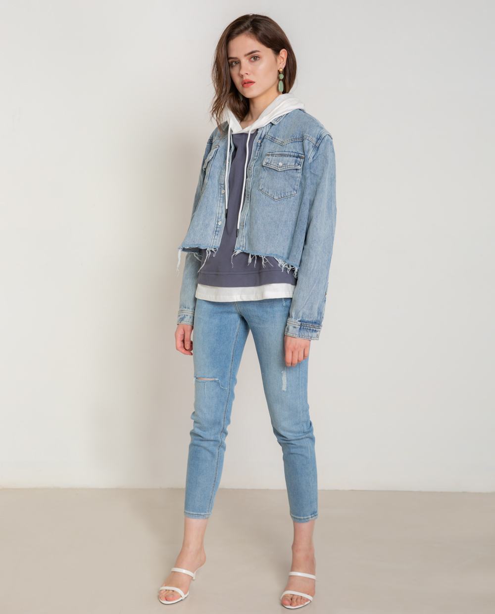 Phối đồ với quần Jeans + Denim