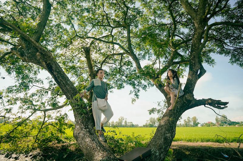 Người Là Ai đã ghi lại đầy đủ những trao đổi của Huỳnh Lập với cộng sự trên nền deep.