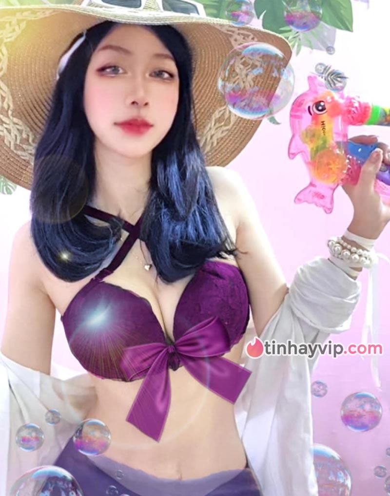 Cosplay Caitlyn Tiệc Bể Bơi 4