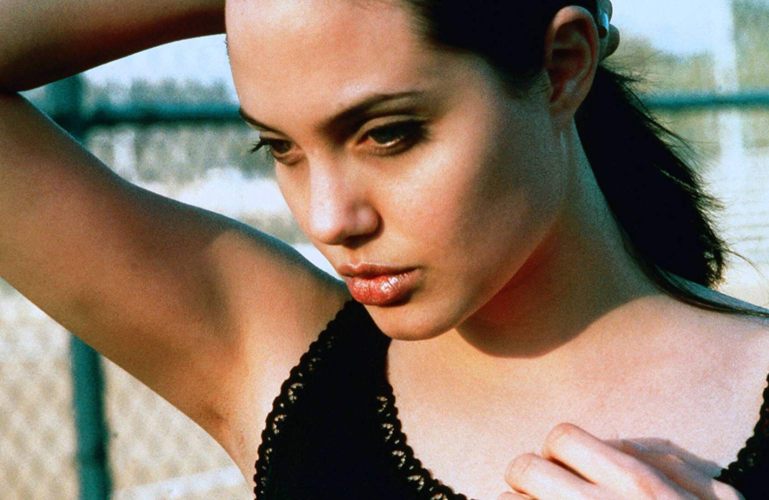 Một Angelina Jolie táo bạo (Nguồn: IMDb)