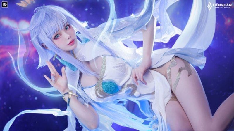 Bộ ảnh cosplay Violet Liên Quân Mobile được đánh giá 18+ nhưng không phản cảm.