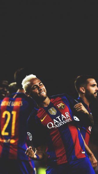 Hình ảnh Neymar cắn môi