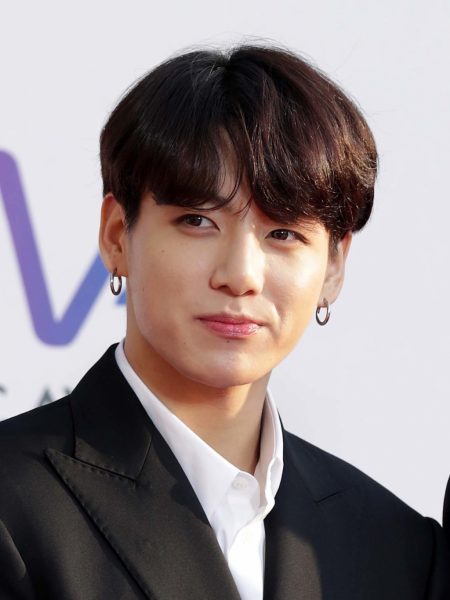 Hình ảnh Jungkook đang cười