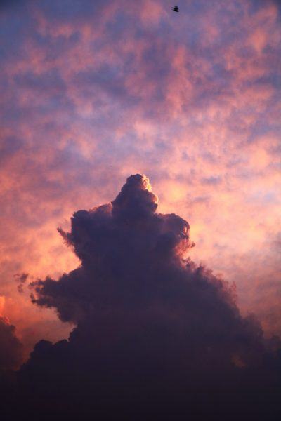 Những đám mây đẹp và những đám mây lớn