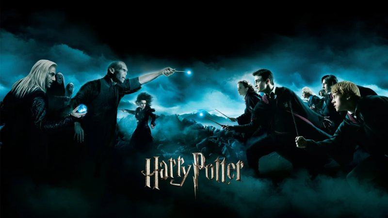 Hình ảnh Harry Potter cưỡi chổi