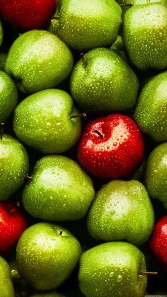 hình ảnh táo đỏ giữa những quả táo xanh