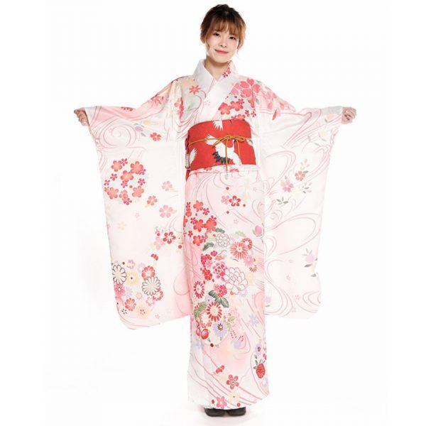 Hình ảnh áo kimono họa tiết hoa anh đào