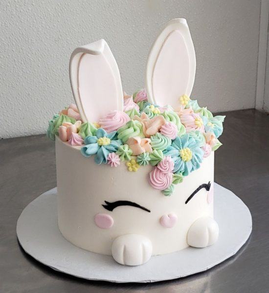 bánh sinh nhật hình chú thỏ dễ thương