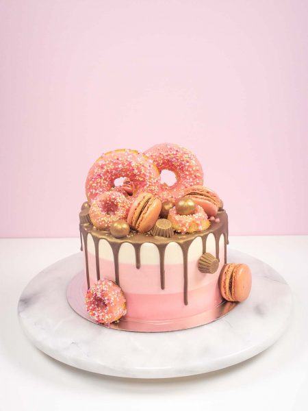 bánh sinh nhật đẹp donut màu hồng