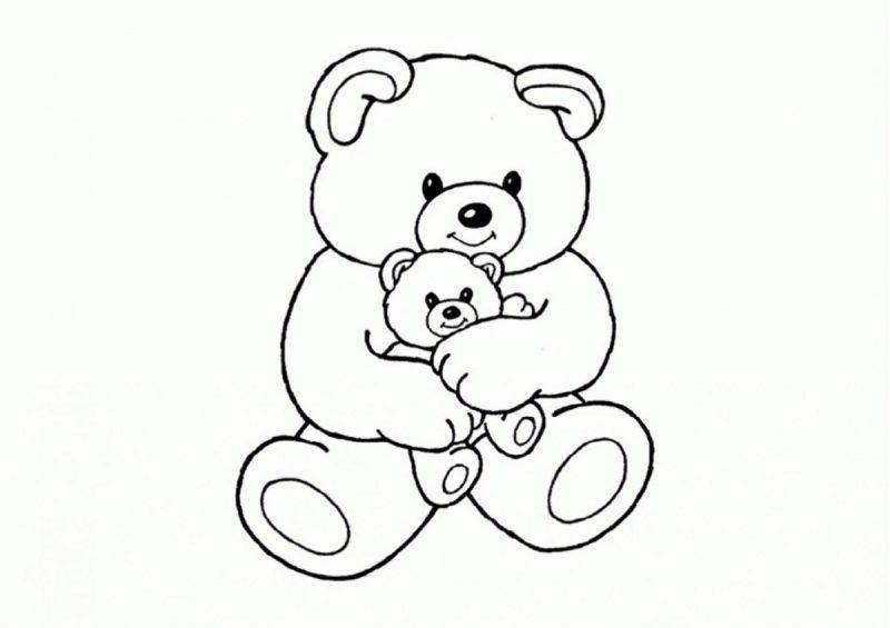 Tranh tô màu con gấu ôm em bé