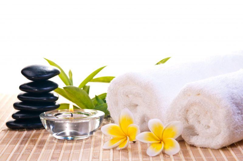 hình ảnh spa lan và khăn trắng