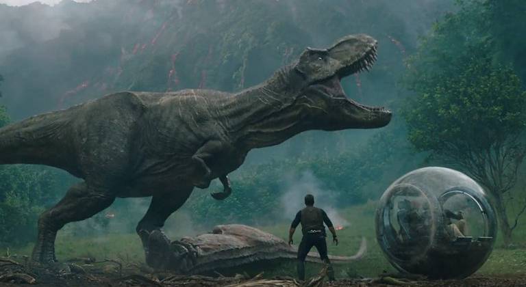 Vương Quốc Khủng Long: Vương Quốc Sụp Đổ là phần thứ hai của Jurassic World 3. (THR)