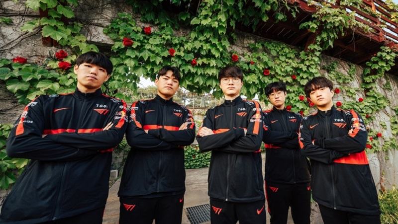 Bán kết MSI 2022: RNG chọn EG, T1 gặp G2