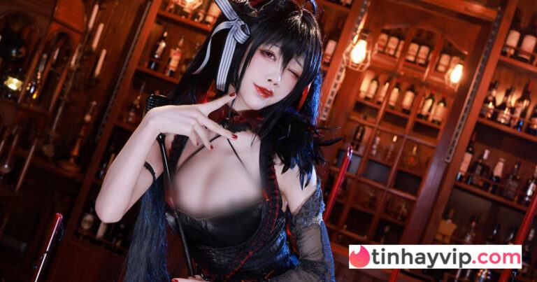 Cosplay Azur Lane Taihou Nuột Nà Gợi Cảm Quá Sexy