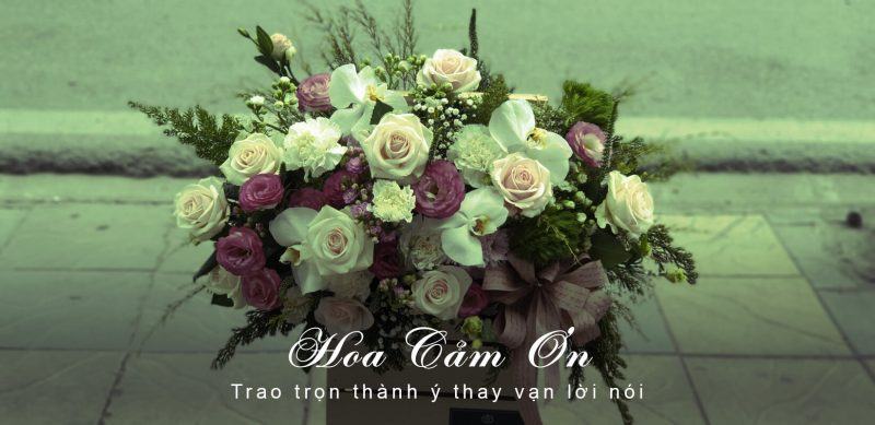 Hình ảnh anh ấy cảm ơn sau đám tang