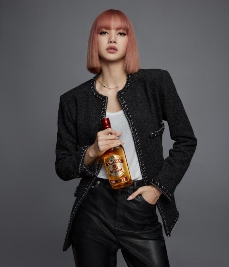 Lisa (Blackpink) có thể bị kết án tù tại Thái Lan 