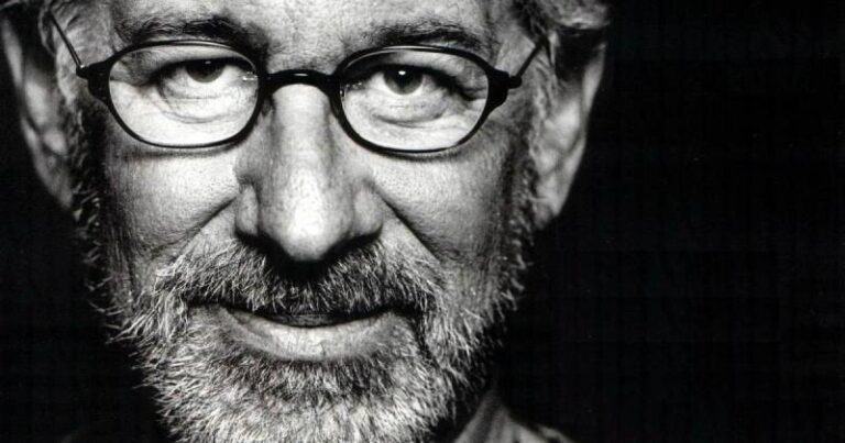 Steven Spielberg dự kiến ra mắt siêu phẩm Ready Player One vào năm 2017