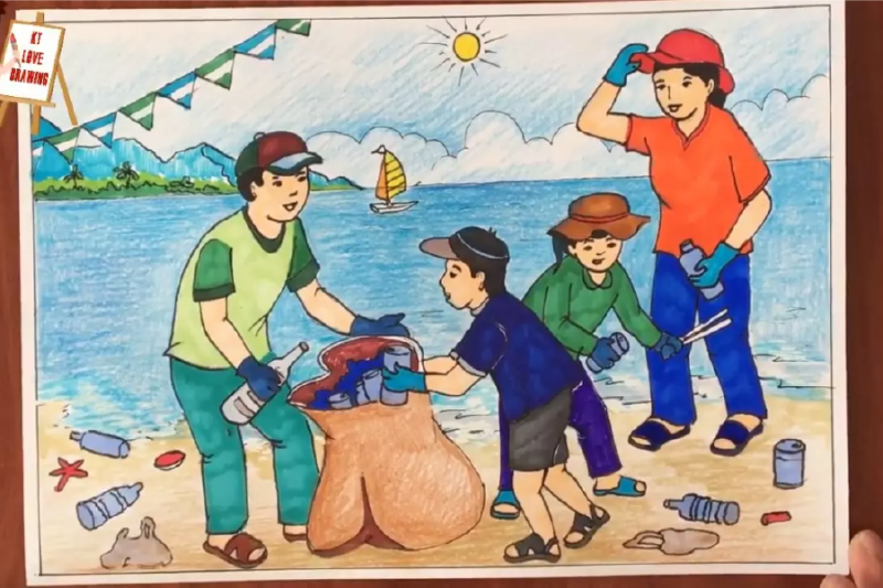 Công nhân sơn đầu để làm sạch bãi biển