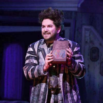 Alex Brightman- Wiki, Age, Height, Net Worth, Wife, Ethnicity