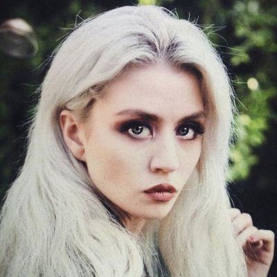 Allison Harvard- Wiki, Age, Height, Net Worth, Husband, Ethnicity