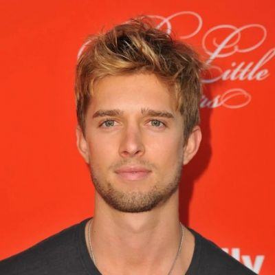 Drew Van Acker- Wiki, Age, Height, Net Worth, Wife, Ethnicity