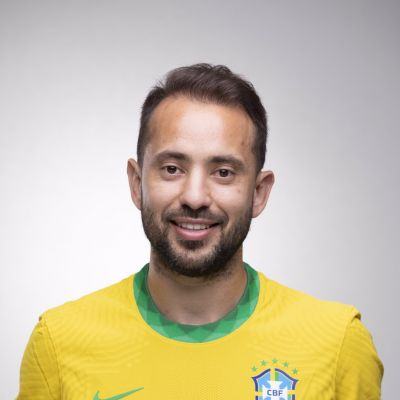 Everton Ribeiro- Wiki, Biography, Age, Height, Net Worth, Wife