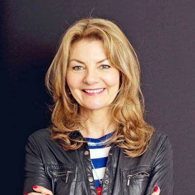 Jo Caulfield- Wiki, Age, Height, Net Worth, Husband, Ethnicity