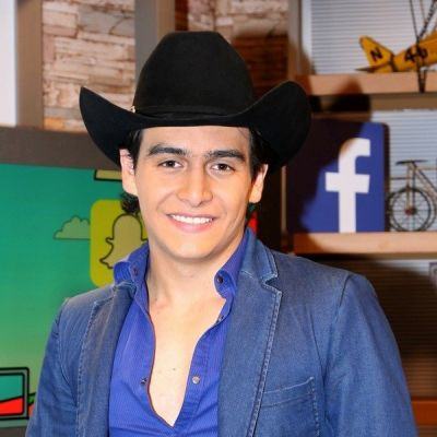 Julián Figueroa- Wiki, Biography, Age, Height, Net Worth, Wife, Death