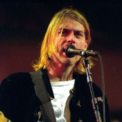 Kurt Cobain- Wiki, Biography, Age, Height, Net Worth, Wife, Death