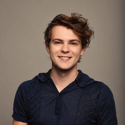 Robbie Kay- Wiki, Age, Height, Net Worth, Girlfriend, Ethnicity