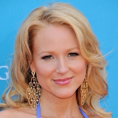 Jewel Kilcher Net Worth: How Rich Is She? Lifestyle And Career Highlight