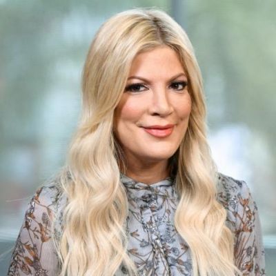 Tori Spelling Net Worth: What’s Her Worth? Actress Career Highlights ...