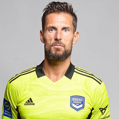 Benoît Costil- Wiki, Age, Height, Girlfriend, Net Worth, Ethnicity, Career