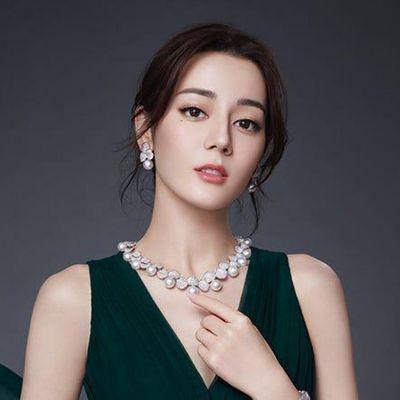 Dilraba Dilmurat Religion & Wiki: Is She Muslim? Relationship And ...