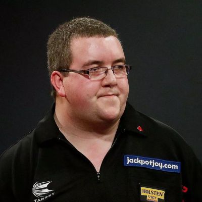 Stephen Bunting Net Worth: How Much Does He Earn? Dart Player Wiki