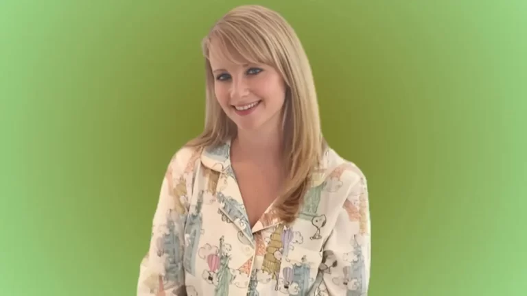 Who are Melissa Rauch Parents? Meet David Rauch and Susan Rauch