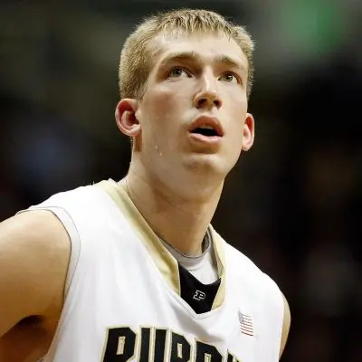 Robbie Hummel Wife: Is He Married To Logan Andrews? Relationship Explore